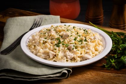 CP 6 CT Pasta Alfredo with Chicken